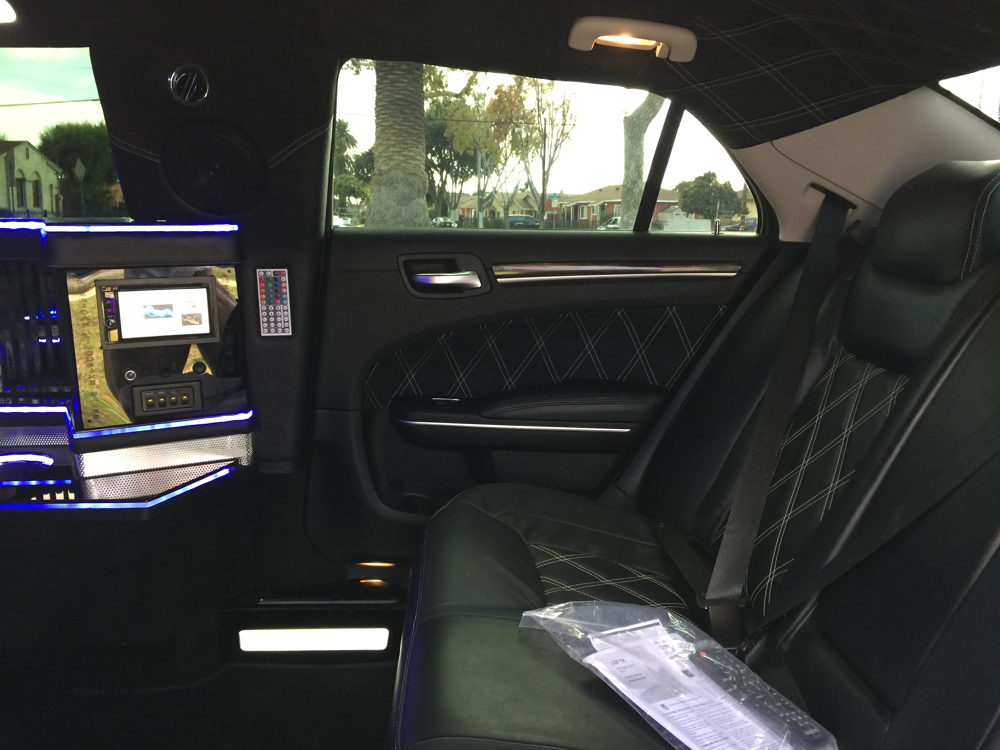 Chrysler 300 stretch limo for sale #3